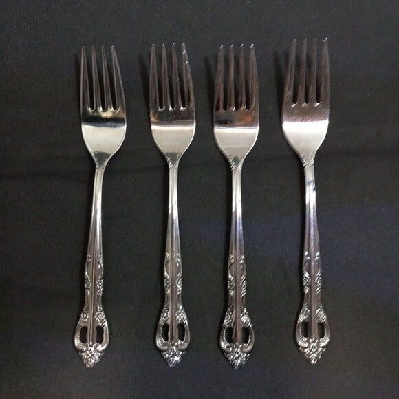 United Silver Stainless Acadia Salad/Dessert Fork-Japan-Pierced-Floral-Lot of 4 - Picture 1 of 7